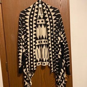 Beautifully soft geometric cardigan